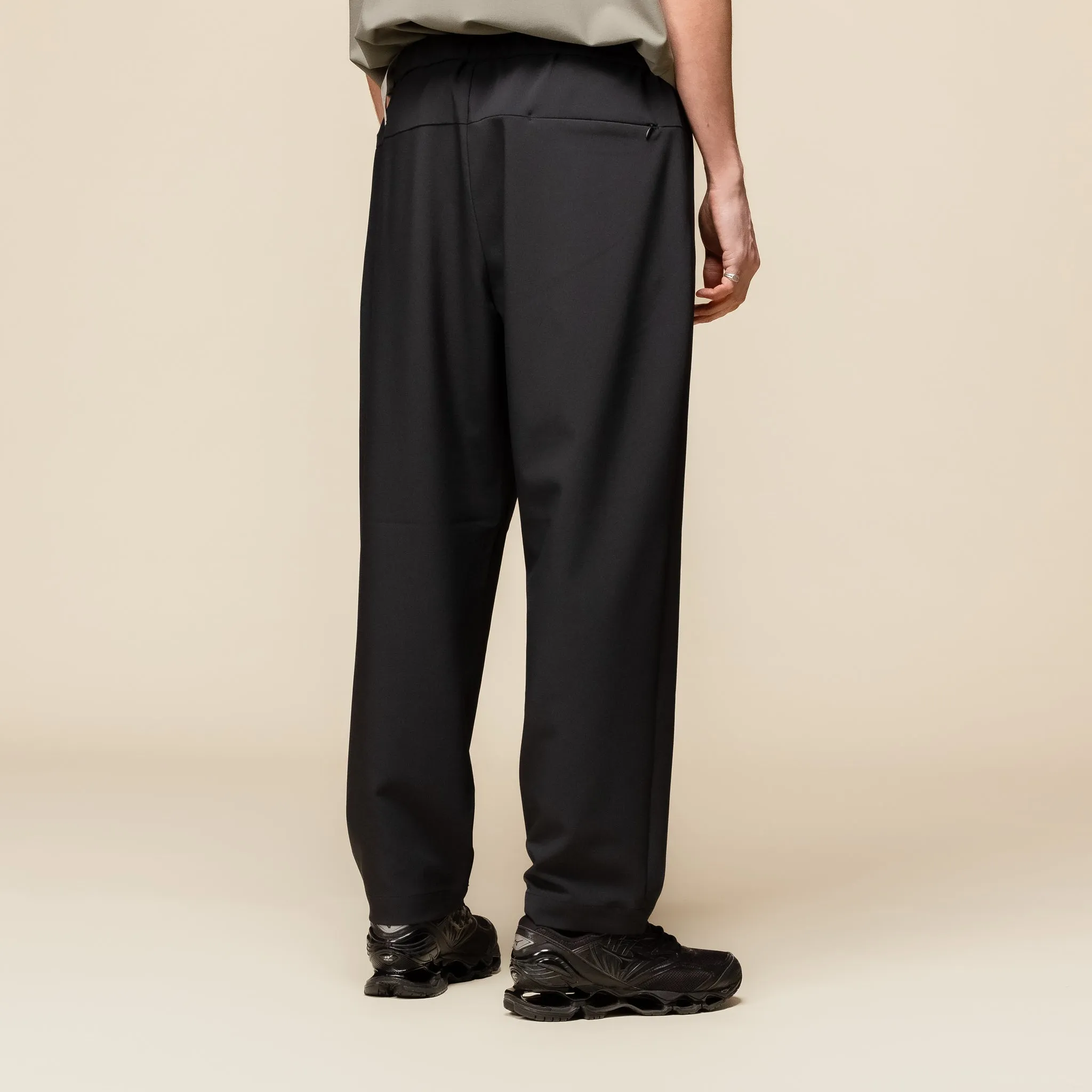 Descente IO - Tech Regular Pants - Black