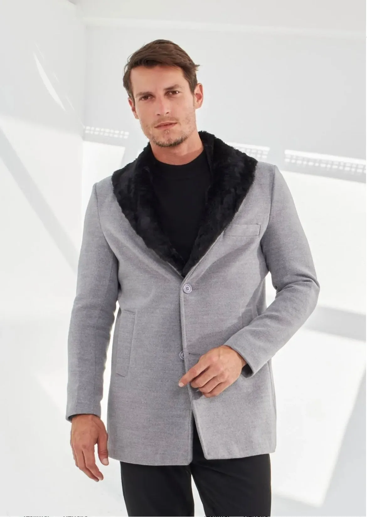 [Edwardo] Grey Single-Breasted Pea Coat with Removable Fur