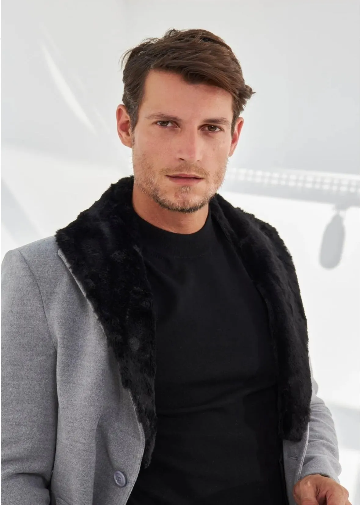 [Edwardo] Grey Single-Breasted Pea Coat with Removable Fur