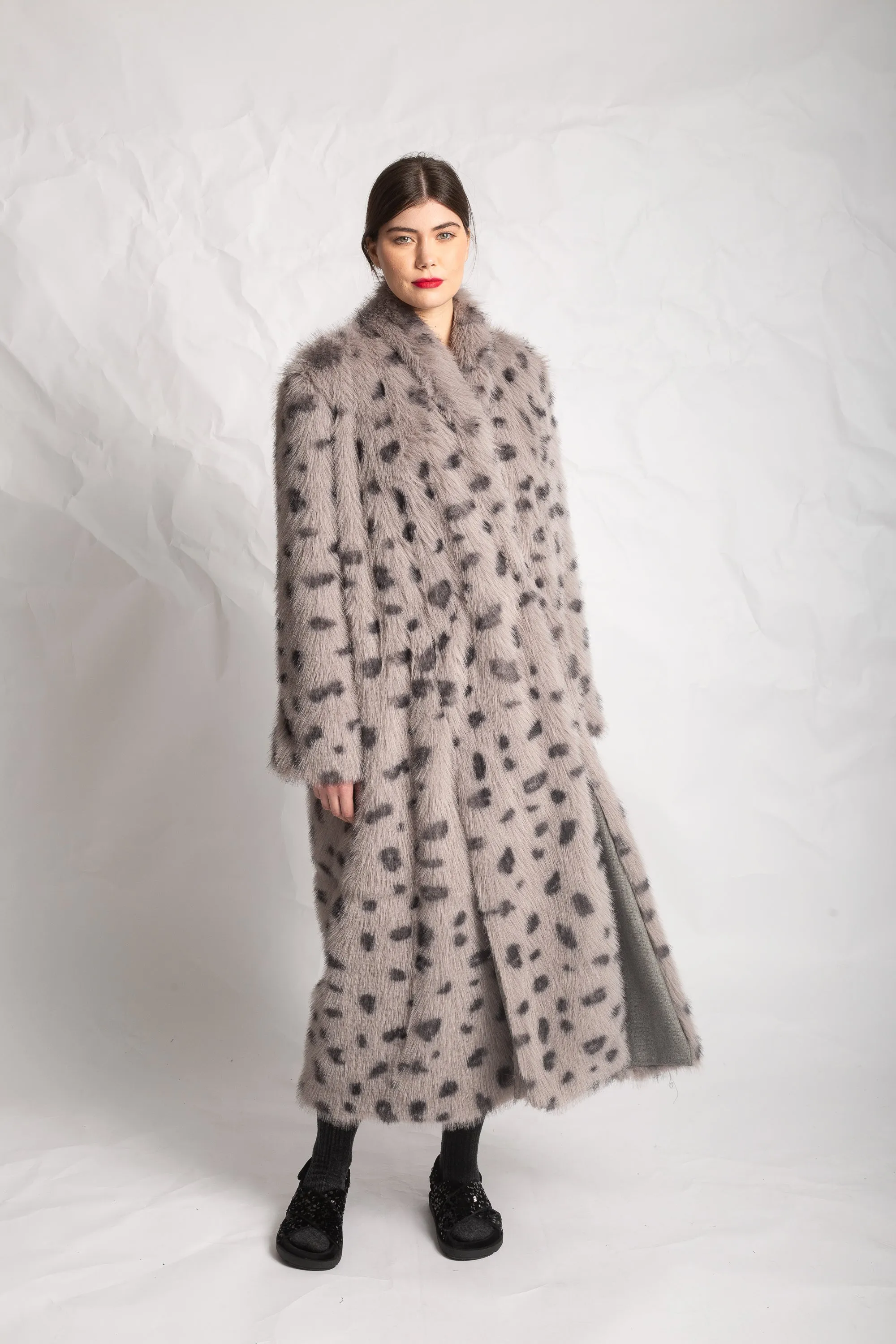 Les Filles D'ailleurs Luxury Vide Faux Fur Coat