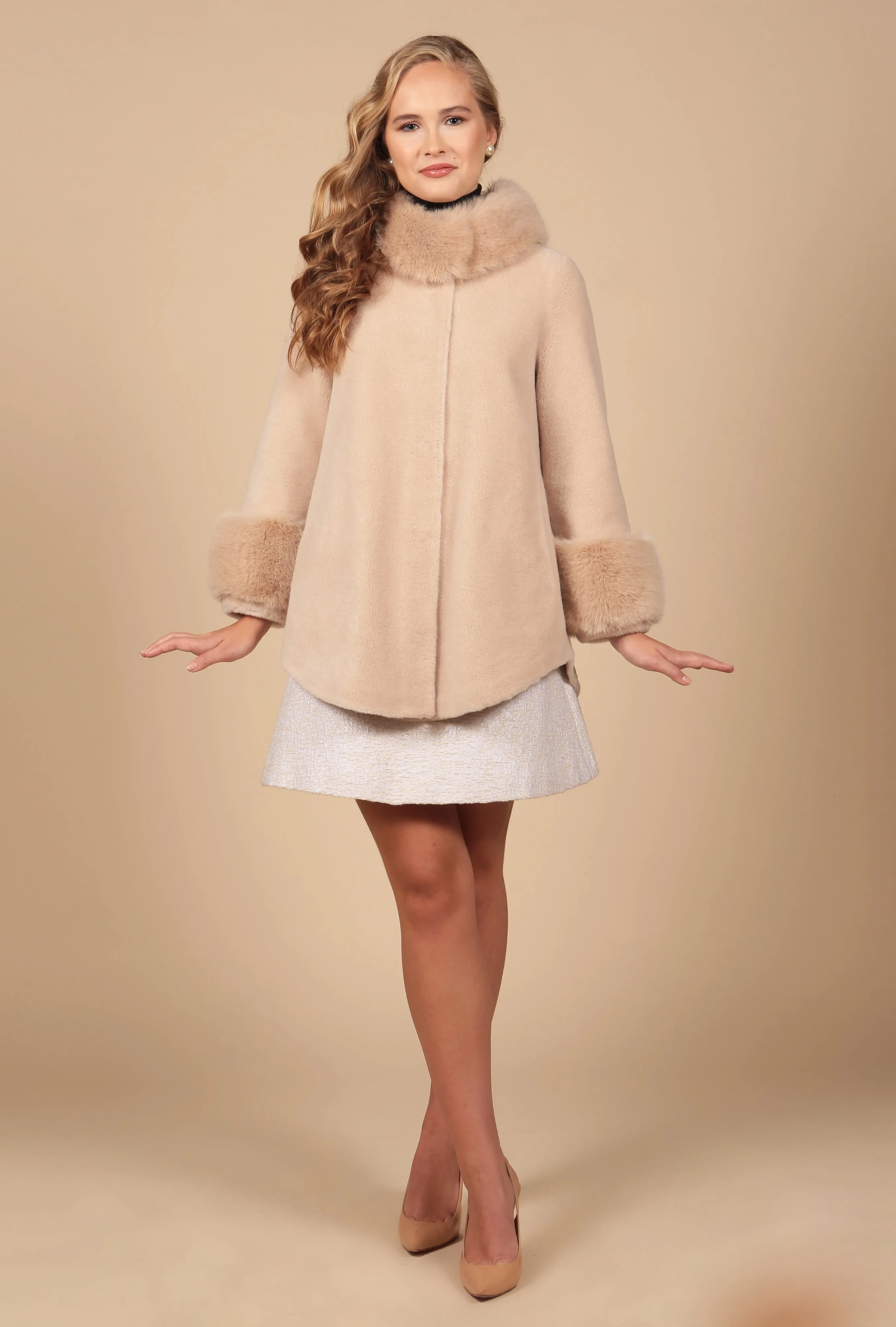 'Scarlett' Wool Cape Coat in Cammello